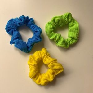 SCRUNCHY BUNDLE!